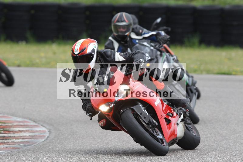 Archiv-2025/10 23.04.2025 Cornu Master School ADR/rot-rouge/61